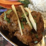 インド料理 パリワル - チキンの旨み溢れるククラコマス