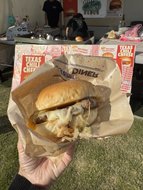 HOT BUNNY DINER photo