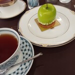 パーラー ローレル - ケーキと紅茶〜着皿＆着椀