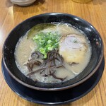 博多長浜らーめん ぼたん - ラーメン
麺バリカタ