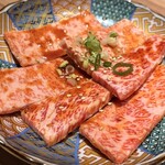 一頭買焼肉・ホルモン　醍醐 - 
