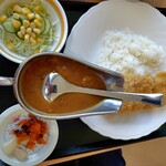 フォーレ - カレーはとても甘口。