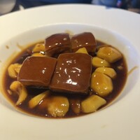 チャイニーズガーデンレストラン 深記 - 和栗と豚バラの醤油煮