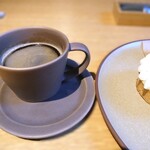 ヒソップ - セットでコーヒー