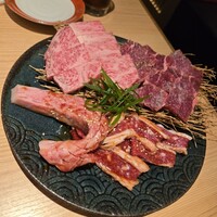 純和牛焼肉 無限亭。 - 
