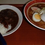 Oyakotei - ラーメン、ミニカレーセット　750円