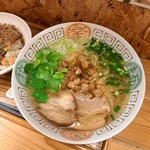 赤丸 - 台湾タンツーメン