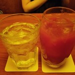 삿포로 야스케 사쿠라기초점 - 밀크주 715엔, 홋카이도【우유】 25도, 밀크훼이 사용, 은은한 우유 향과 부드러운 목넘김, 토마토 주스 믹스 605엔