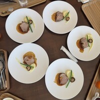 restaurant GRILL TABLE with SKYBAR - メインを選びます