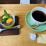 こふん前Cafe IROHA - ドリンクとデザート付き