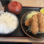 とんかつ 肉料理 麻釉 - ご飯の盛りが、夢のよう。千切りキャベツが甘くて柔らかくてサクサク、とてもおいしい！