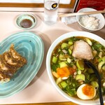 中華さと - プノンペンラーメンfeat.黒豚餃子セット