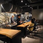 新横浜 鉄板焼き牛鳴 - 内観