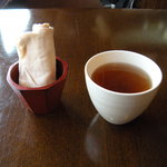 米の子 - おしぼりとお茶