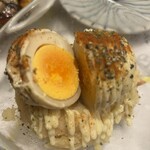 食堂うめぼし 天神南 - 味玉ポテサラ　