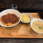 とん汁の店 まるやま食堂 雑色店 - 