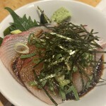 食堂うめぼし - ごまカンパチ