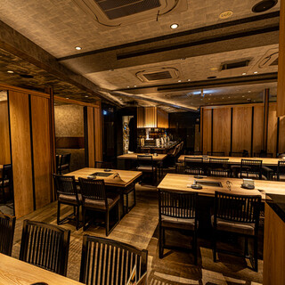 中目黒らしい和モダン空間で落ち着いて語らう、大人の歓送迎会に