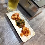 京都ホルもん酒場774 - キムチ盛り合わせ