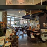 かふぇ絲 - おお、キレイな店内✨