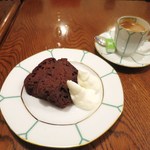 Cafe MIMI - ガトーショコラ、ブレンドコーヒー