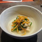 Ji-Cube - 黄色がサナギダケ。