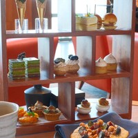 ザ タヴァン グリル＆ラウンジ - 