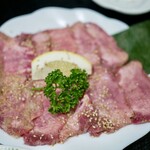 居酒屋 焼肉 明月館 - 上タン塩
