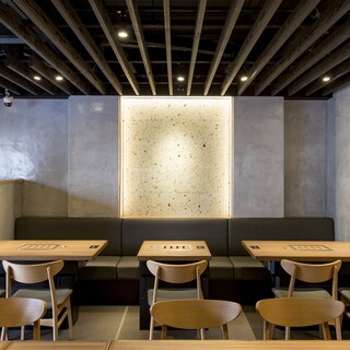 個室は最大12様まで利用可◎駅近でゆっくり過ごせる空間