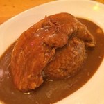 たまきんち - ランチのポークカレー 800円
            めっちゃおおおおきい肉！！！
            
            the pork curry on lunch menu. 800 yen
            it is very biiiiiiig pork!