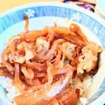 やぶ善 - 美しい飴色が物語る、旨い甘辛汁(つゆ)が堪らない旨さ。