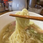 麺屋 一八 - つけてからの麺リフト♪