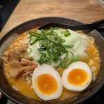 麺屋うだつ - 旨辛味噌(大盛り)(1,300円)