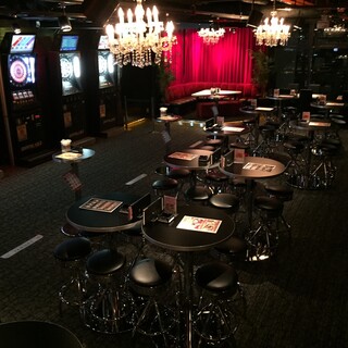 ダイニングダーツバーBee_2