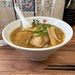 麺や　福座 - 焼豚2枚、メンマ、葱