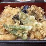 旬魚和彩 万咲 - いか野菜天重　タレが染みてしっとり。甘辛加減が塩梅良し。