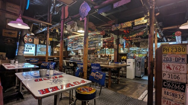 UK Wildcats Cafe Takaida Honten photo 4