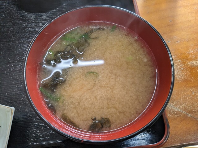 ヤマサ鮮魚本店 - 吹浦（海鮮）の写真