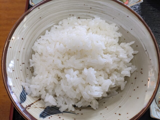 ヤマサ鮮魚本店 - 吹浦（海鮮）の写真