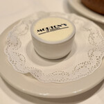 Morton's The Steakhouse - バター