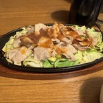 レストランあづま - もちぶたのじゅうじゅう焼き肉大盛り