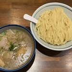 めいげんそ - 料理写真:■塩つけ麺豚ニンニク味玉¥1,250