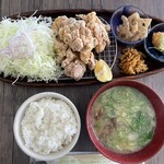黒田屋 - 鶏からあげセット＋味噌汁追加