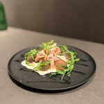 屋根裏のパリ食堂 - 