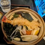 味奈登庵 - 鍋焼きうどん近景。やや詰まり過ぎかも。