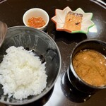 つつじ亭 - シャケといくらやん♡