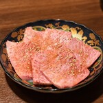 炭火焼肉しんちゃん - 