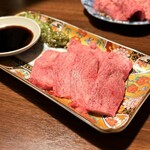 炭火焼肉しんちゃん - 