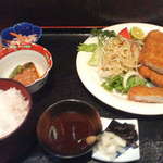 Sugino Ya - とんかつ２枚定食１３００円
