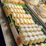 モンテドール本店 ファクトリー＆カフェ - 生のケーキたち。